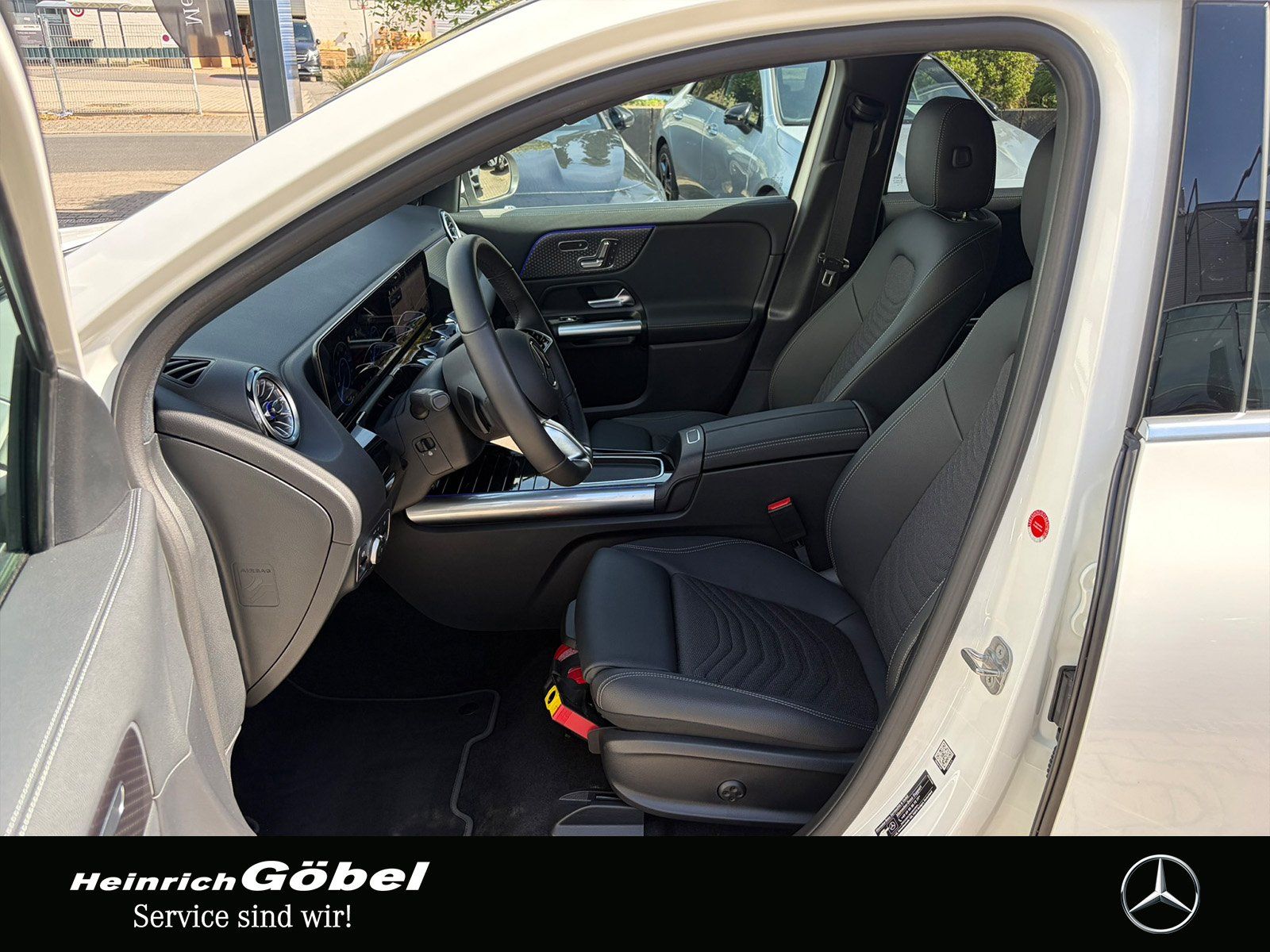 Fahrzeugabbildung Mercedes-Benz EQA 250+ PROGRESSIVE*FAP*MEMORY*DISTRONIC*AMBIEN
