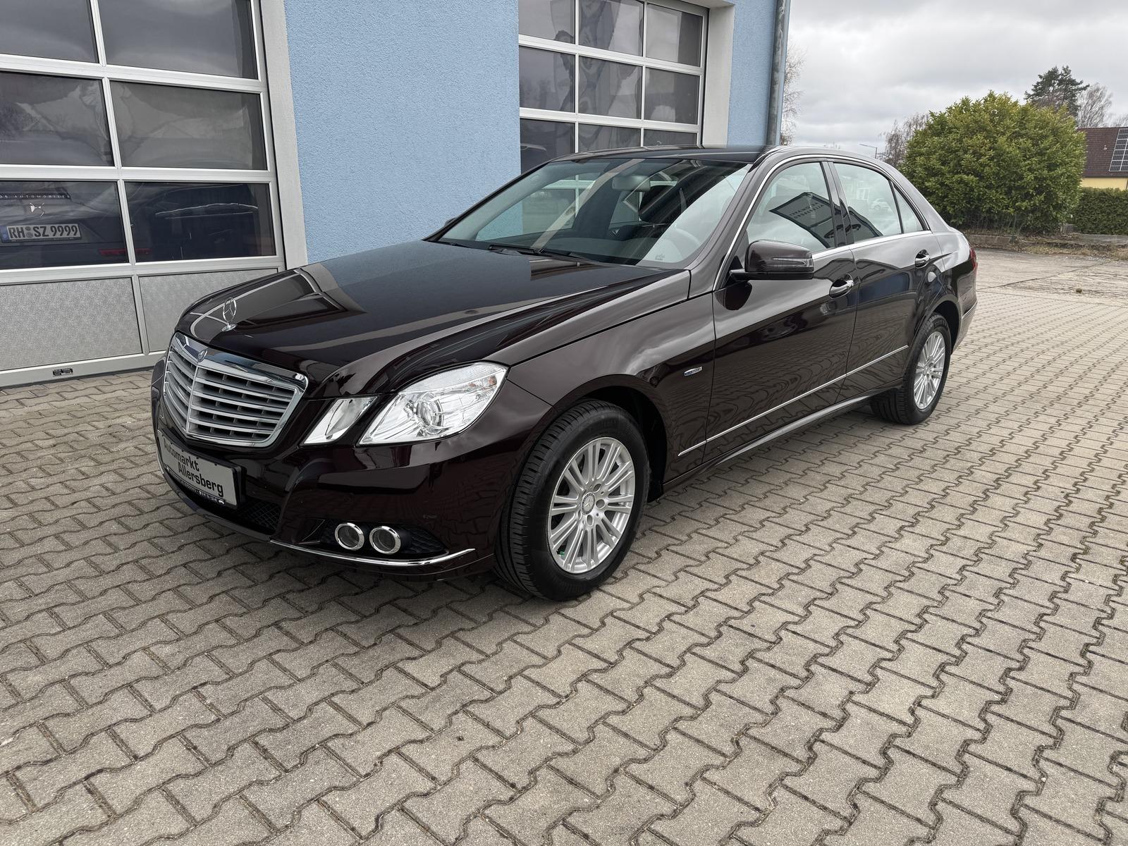 Mercedes-Benz E 250 CGI Limousine 41.000km Navi Automatik