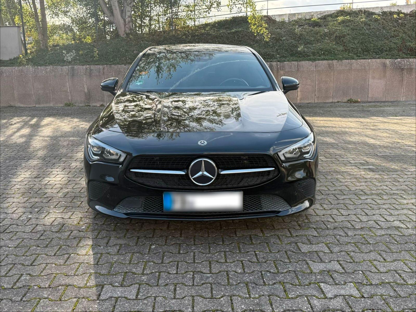 Mercedes-Benz CLA 180 Shooting Brake