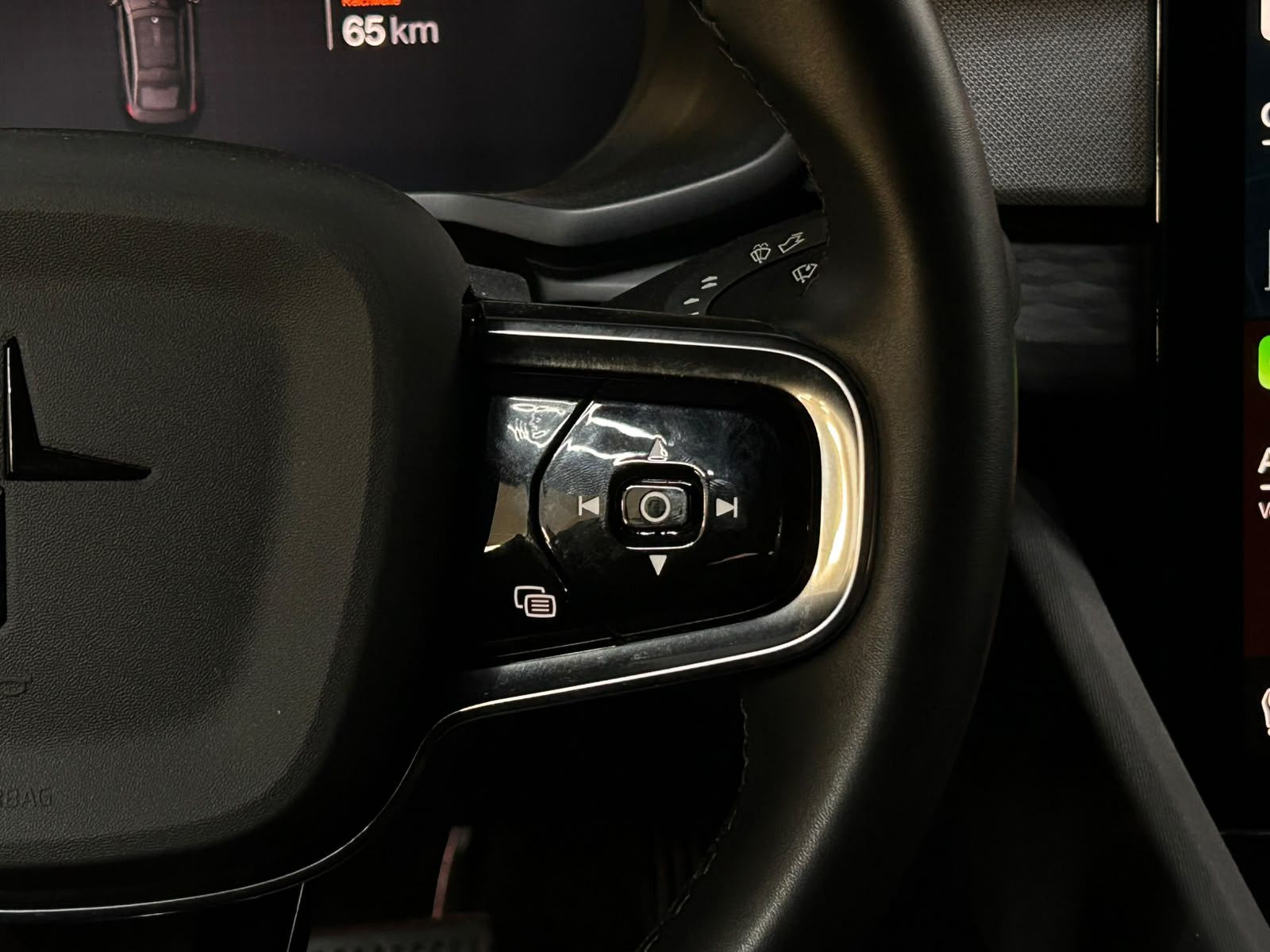 Fahrzeugabbildung Polestar 2 LED+SHZ+NAVI+KEYLESS+ACC+360°+DAB+20"+