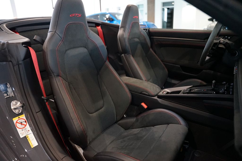 PORSCHE 992.2 Carrera GTS Cabriolet | HD-Matrix | BOSE PORSCHE 992.2 Carrera GTS Cabriolet | HD-Matrix | BOSE