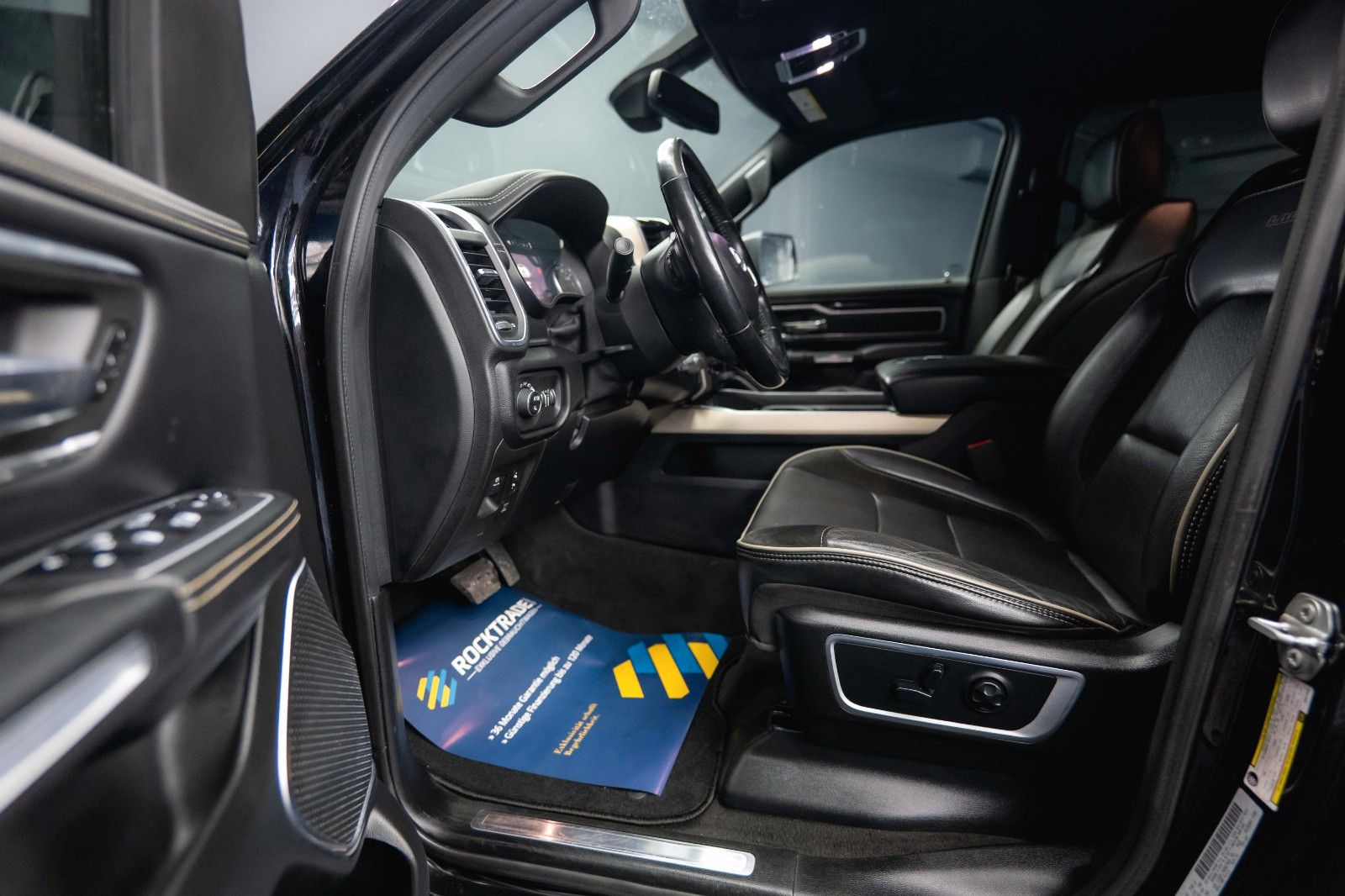 Fahrzeugabbildung Dodge RAM 5.7 V8 HEMI 4x4 Night LARAMIE RAMBOX 19%