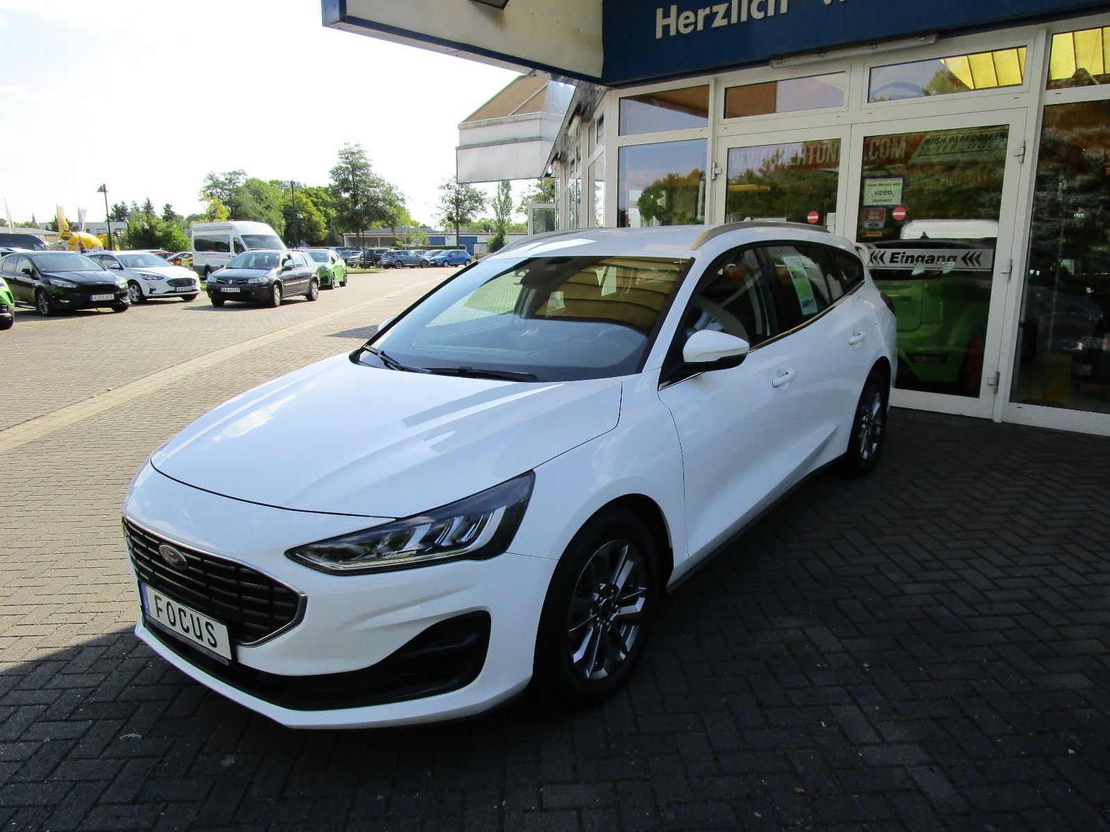 Ford Focus Turn. "Titanium" LED+Navi+PDC imagem 3