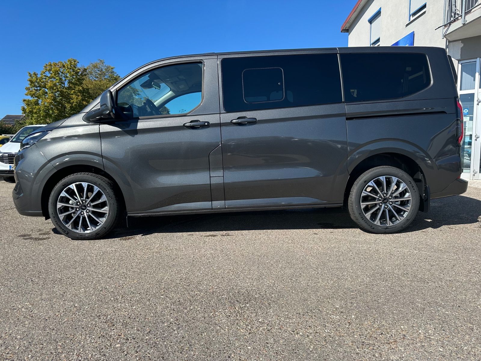 Ford Tourneo Custom - Bild 8