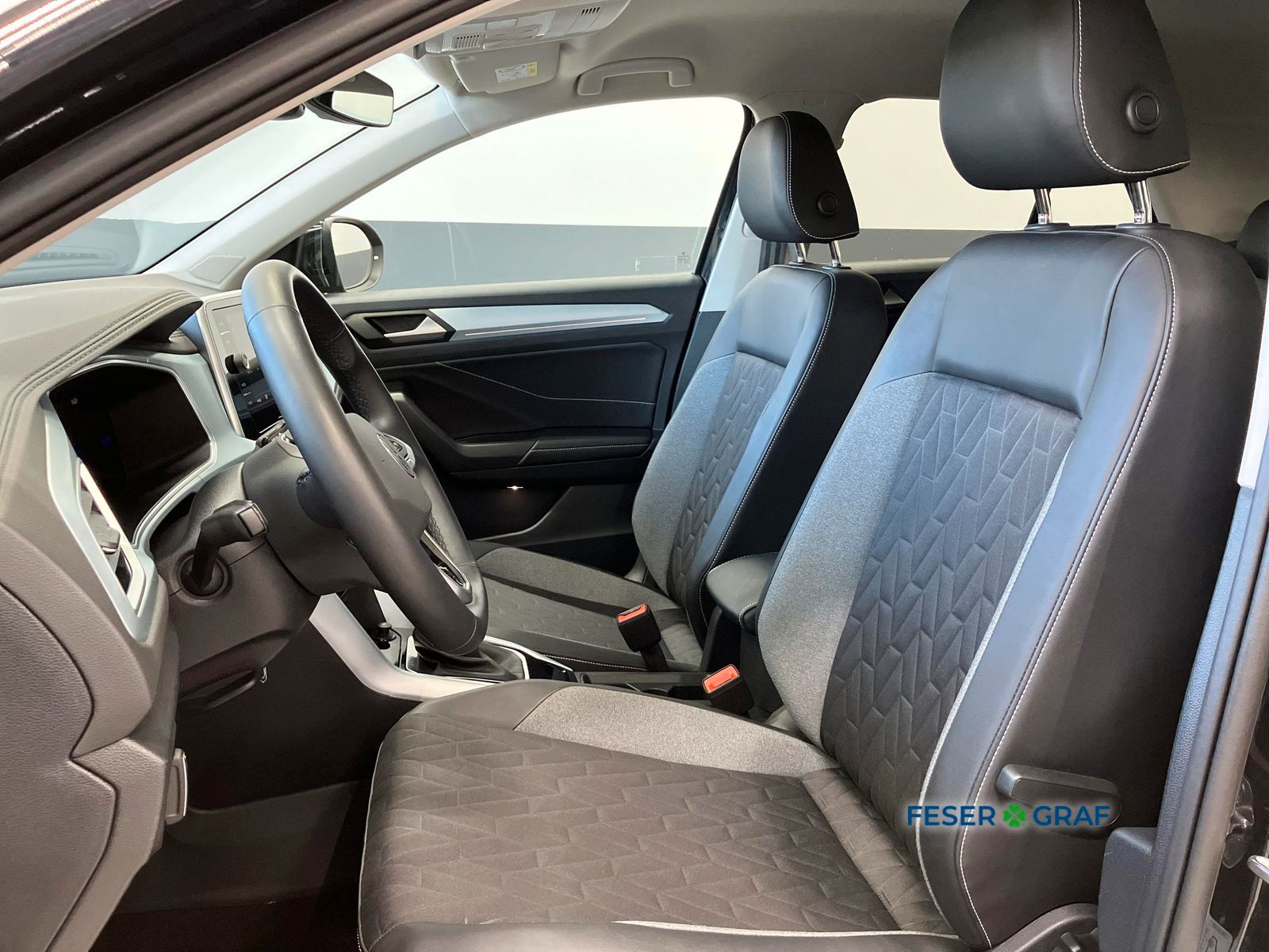 Volkswagen T-Roc - Bild 9