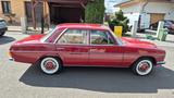 Mercedes-Benz 220 - Mercedes-Benz 220: Rot