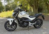 Honda NC700S mit Tieferlegung - HONDA NC700S