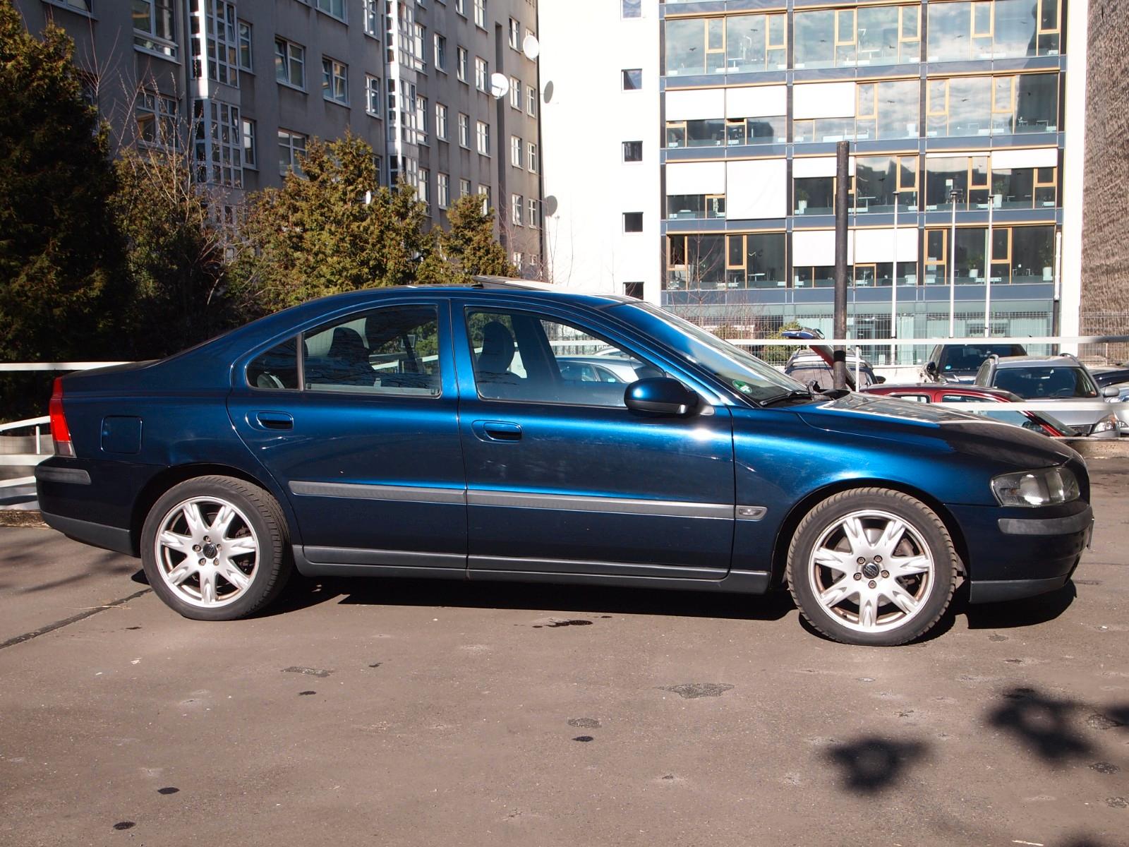 Volvo S60 2.0 T Premium Leder Aut. Zahnriemen neu
