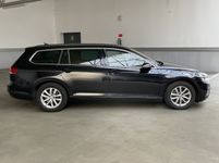 VW Passat Business2.0L/ACC/CarP./AHK/LANE bei Bilicar