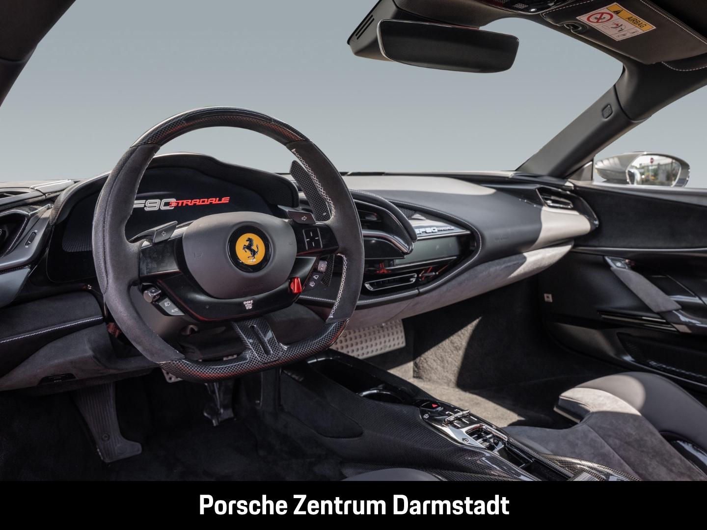 Ferrari SF90 Stradale Asseto Fiorano NP:562.850€