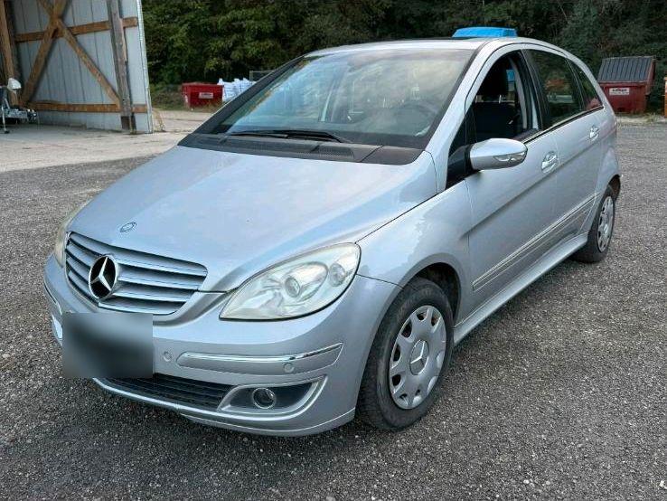 Mercedes-Benz B 200