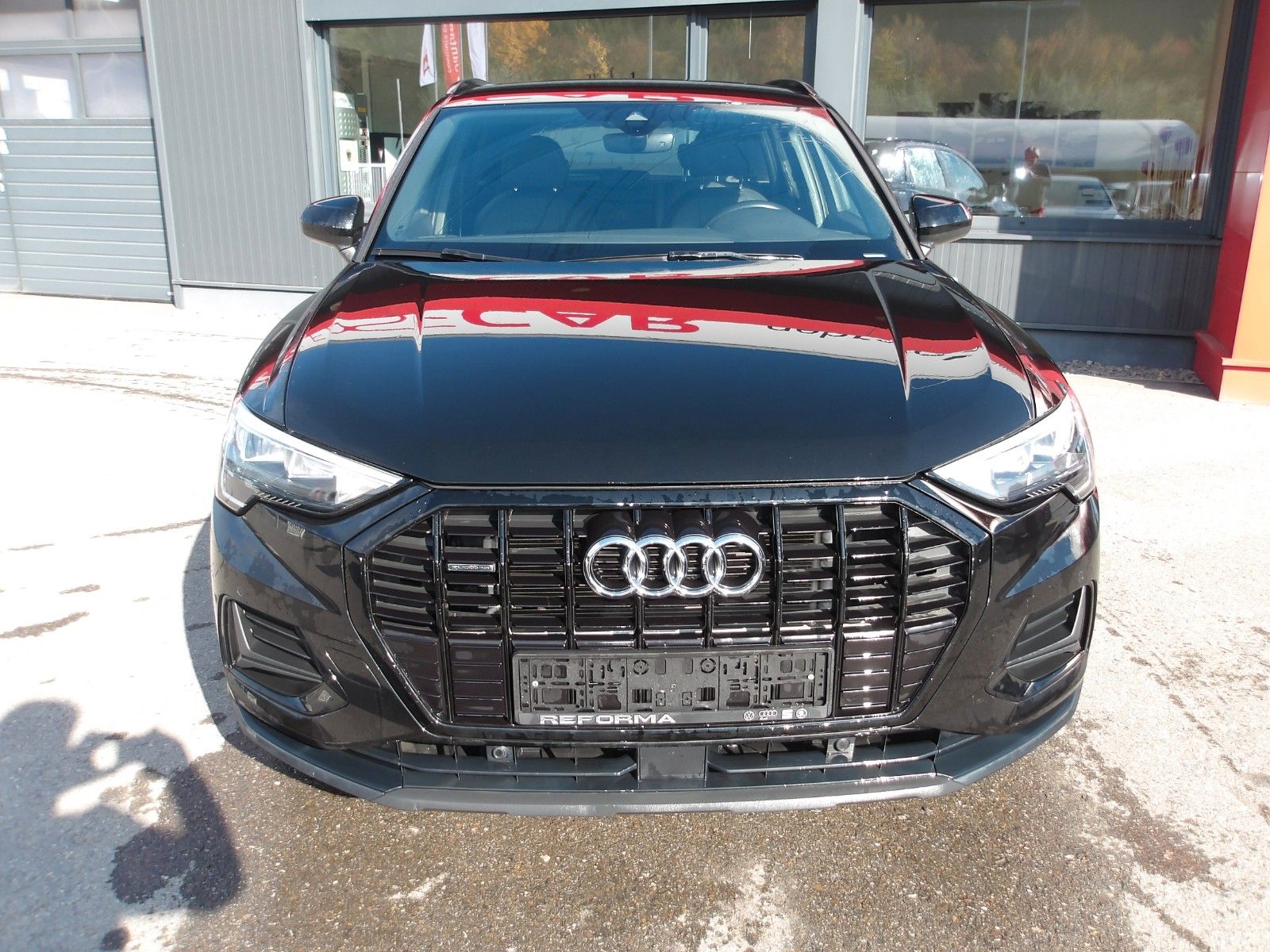 Audi Q3 35 TDI quattro advanced EXP € 18990.-- imagem 2