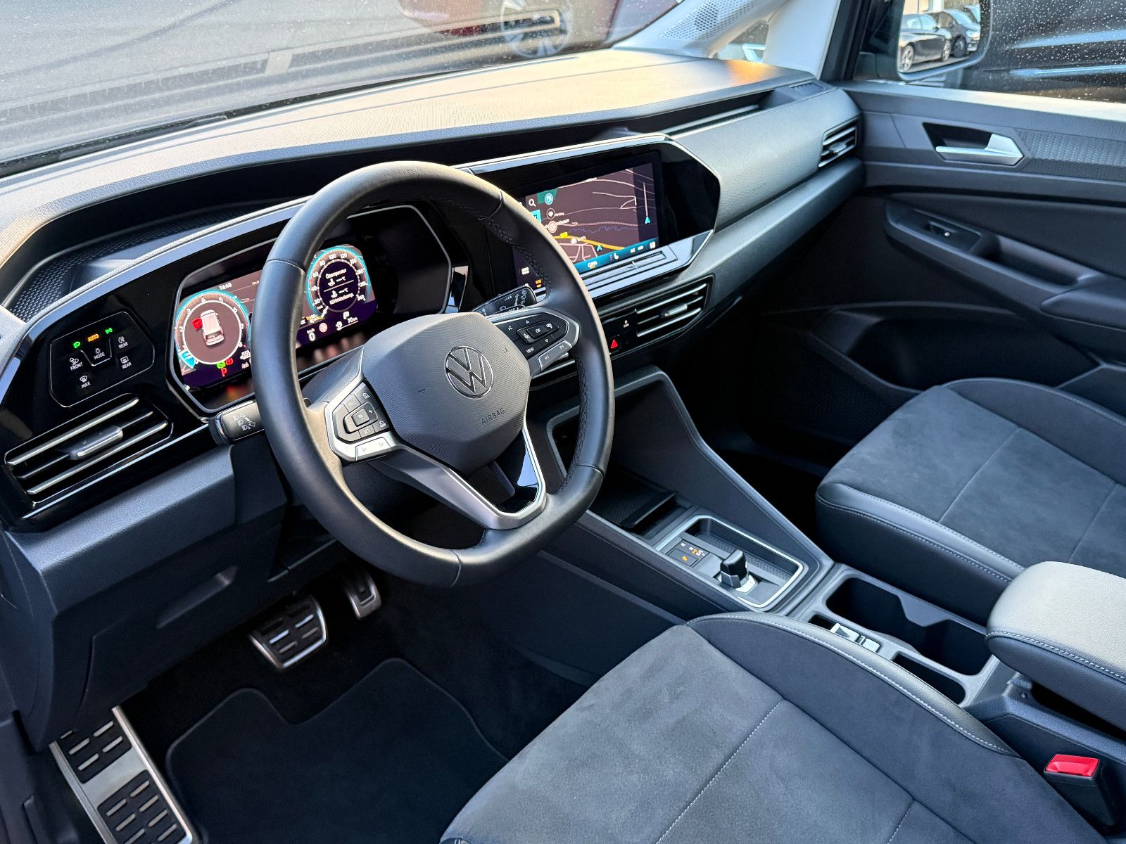 Fahrzeugabbildung Volkswagen Caddy Style TSI DSG ACC AHK Navi LED Kamera SHZ