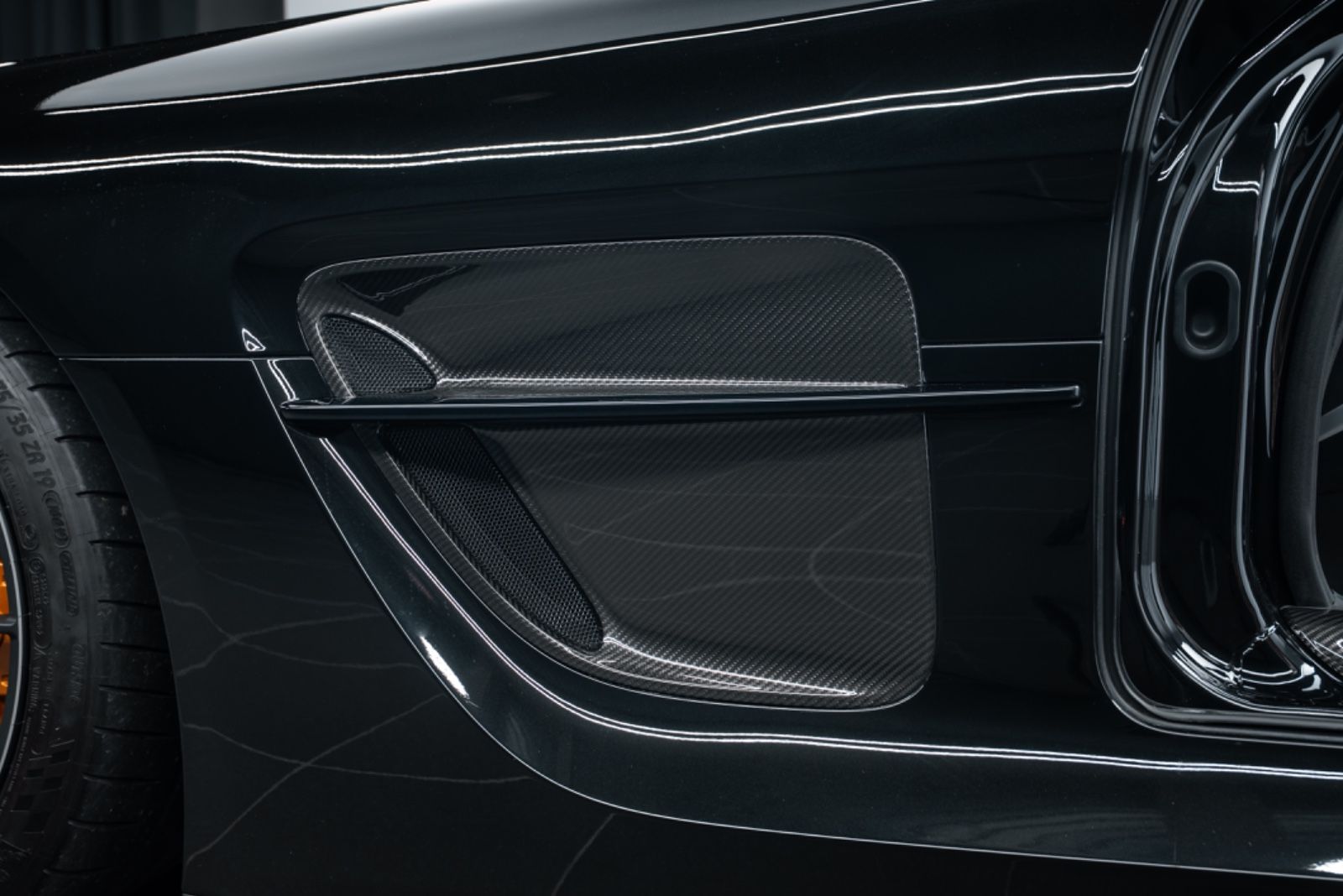 Fahrzeugabbildung Mercedes-Benz SLS AMG Black Series Coupé