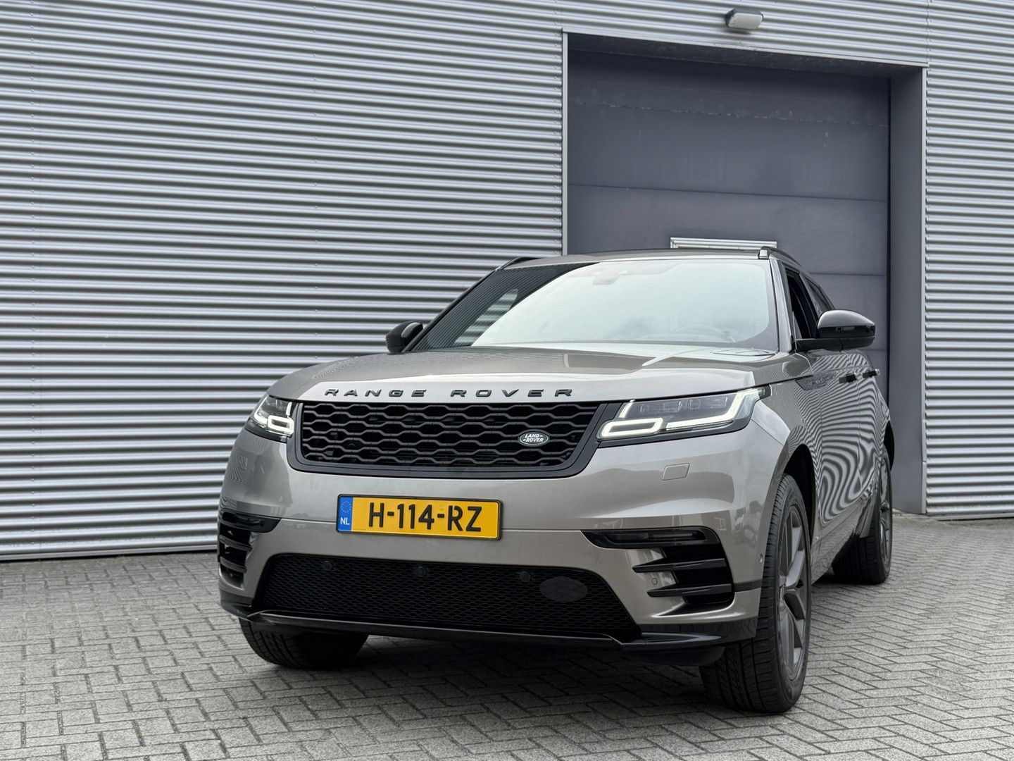 Land Rover Range Rover Velar 2.0 P300 Turbo AWD R-Dynamic H imagem 2