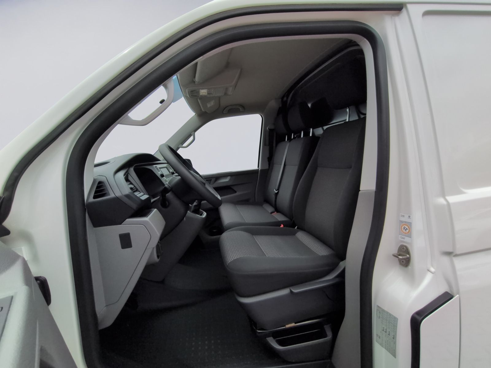 T6.1 Kasten 2.0 TDI Klima+DAB+ParkPilot