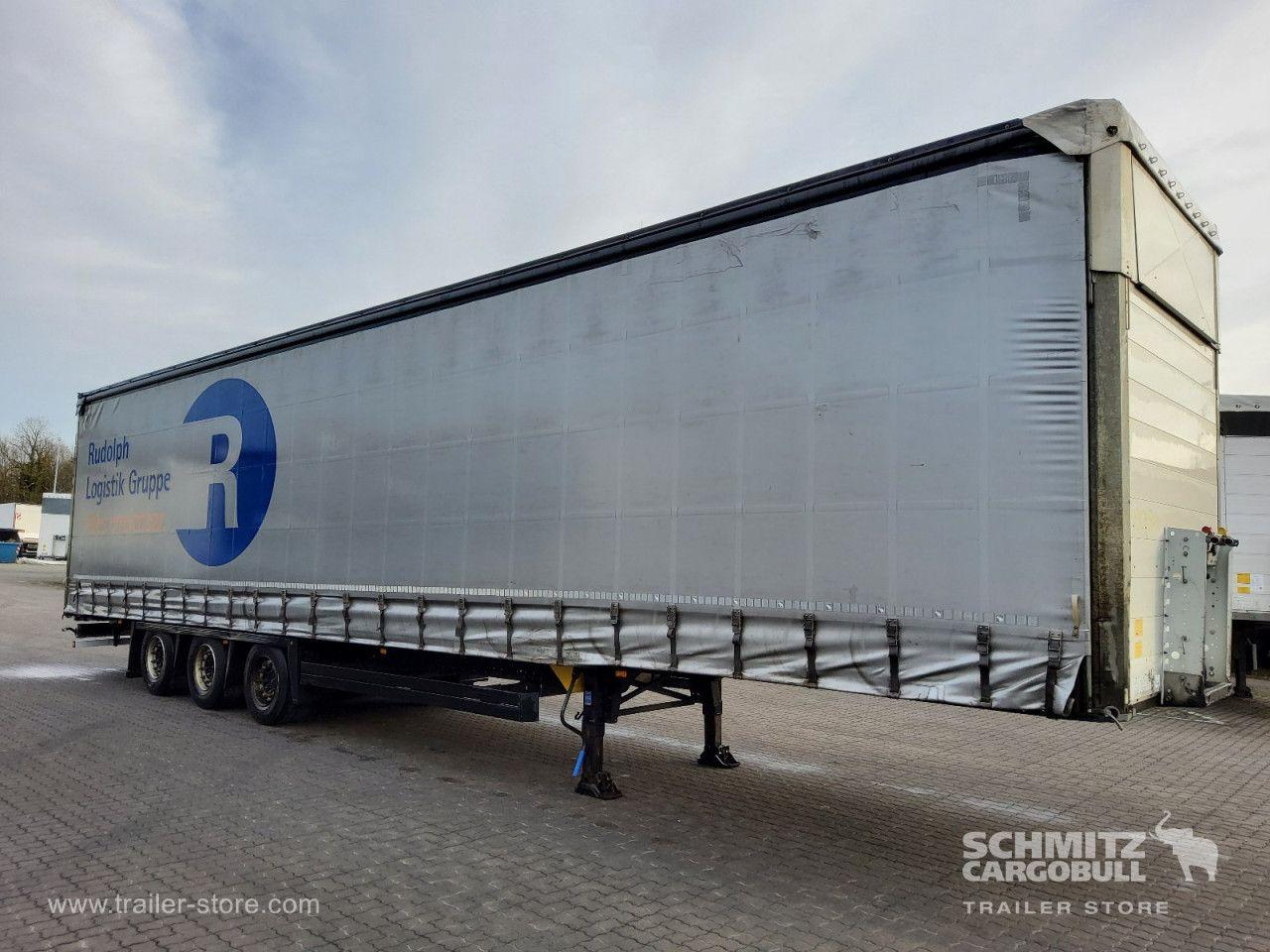 Schmitz Cargobull Curtainsider Mega Getränke