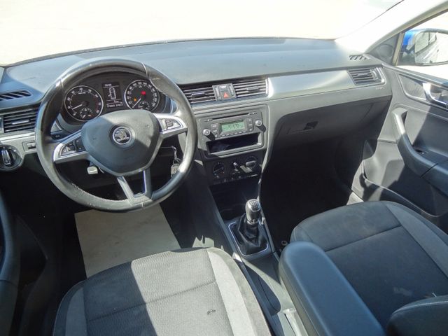 Fahrzeugabbildung Skoda Rapid Spaceback Ambition/2.Hd/AHK/