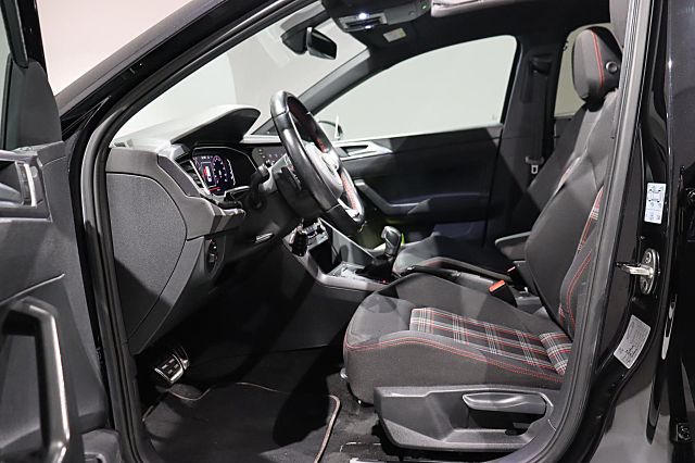 Polo GTI 2.0 TSI DSG ACC Navi Schiebedach LED SP