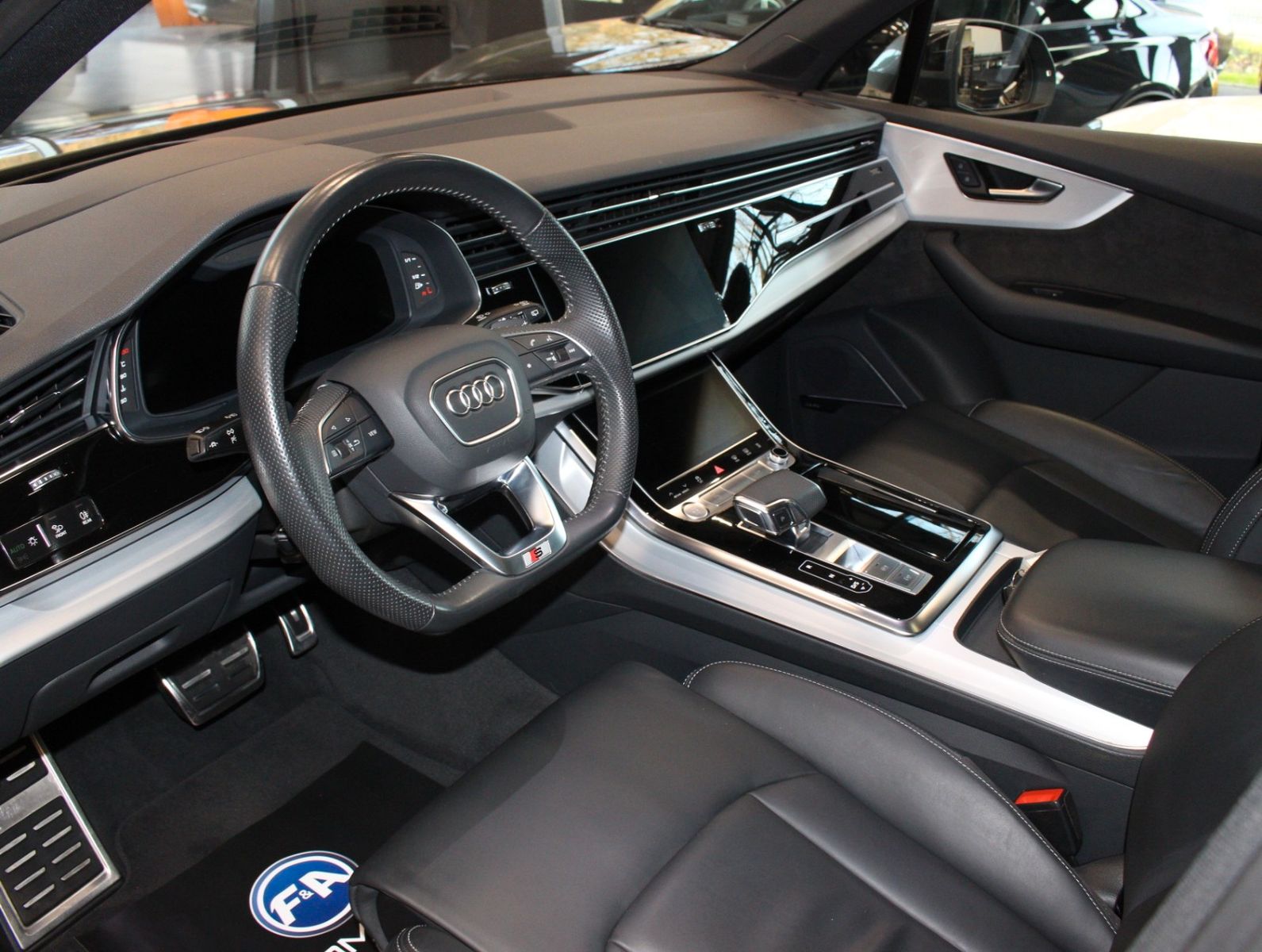 Fahrzeugabbildung Audi Q7 50 TDI Quattro  1.Hand+Pano+Standhzg.+HUD