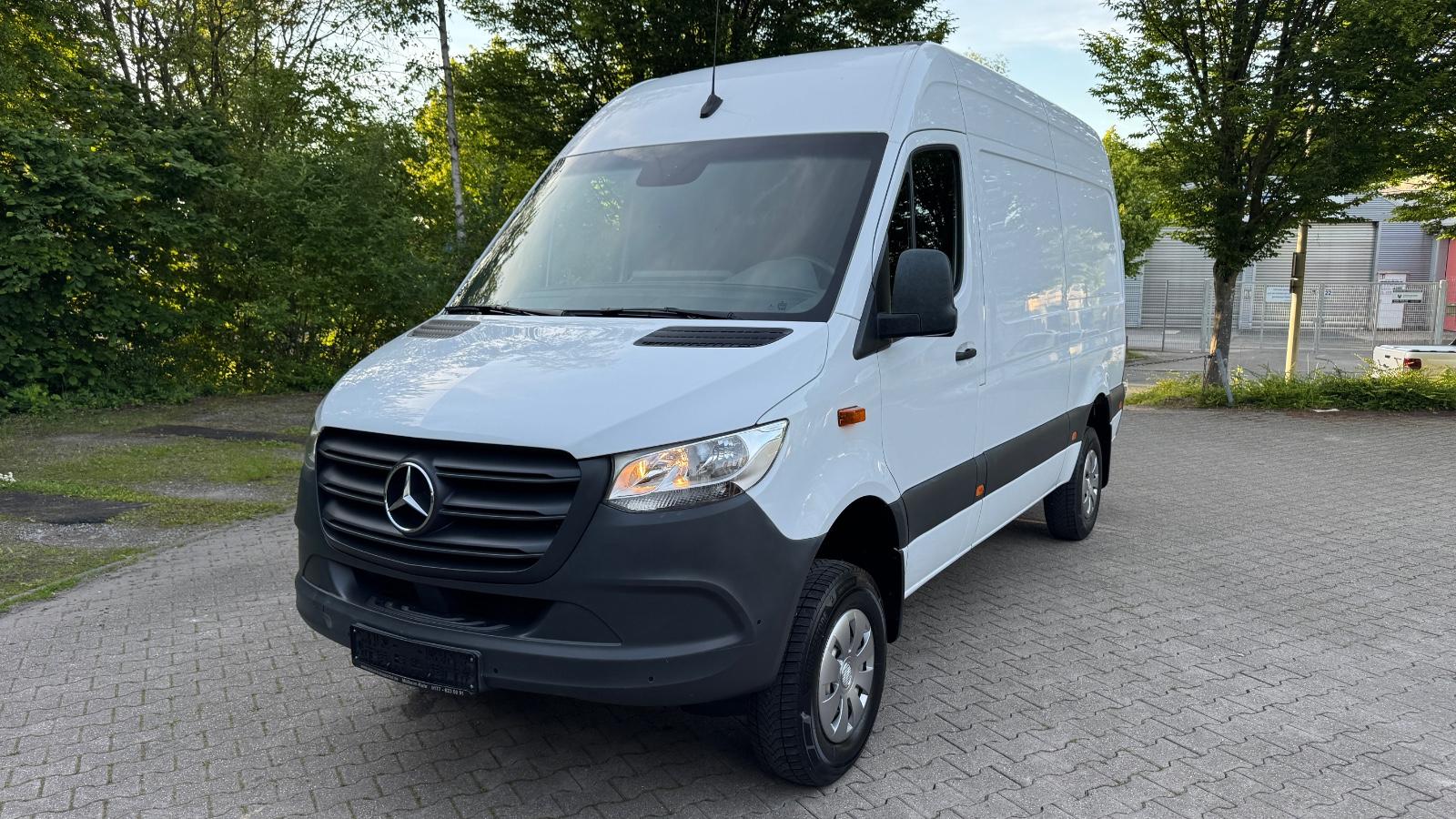 Mercedes-Benz Sprinter 316 CDI 4X4 *REGALE*STANDHz.*KAMERA*1Hd