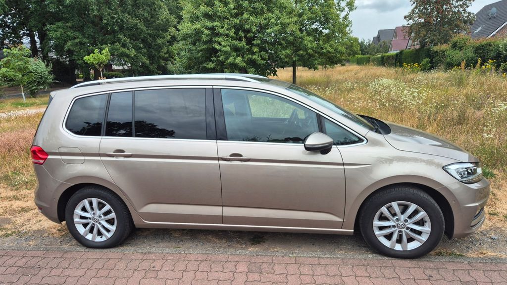 Image of Volkswagen Touran