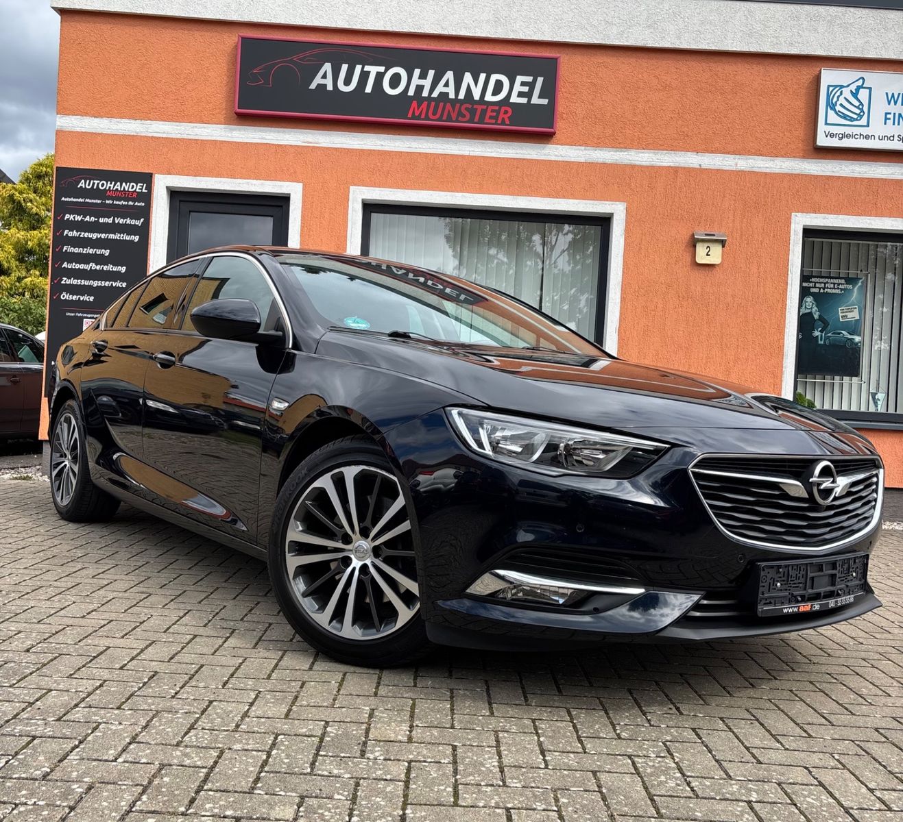 Opel Insignia - 1