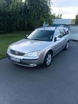 Ford Mondeo - Ford Mondeo aus 2004: Kombi