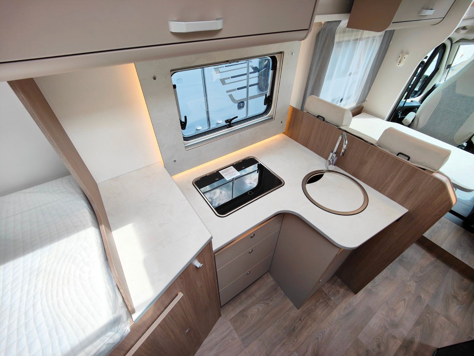 Fahrzeugabbildung Carado T-338  pro+ 2025 SUMMER SALE 8.808 € SPAREN