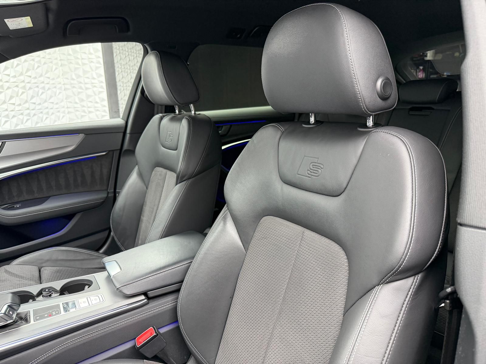 Fahrzeugabbildung Audi A6 45 TDI QUAT/S-LINE/B&O/ALLRADLENKUNG/360°/ACC