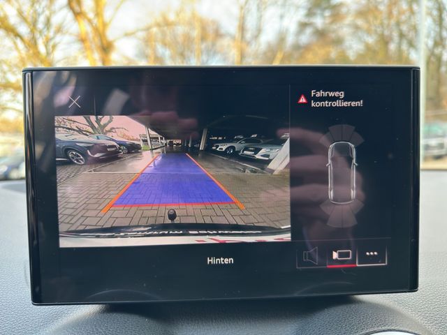 Q2 35 TFSI advanced S-tronic NAVI AHK ACC LED