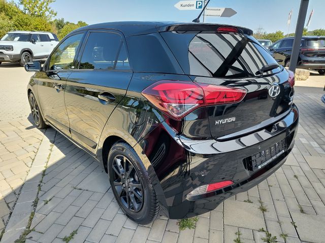 Hyundai i20 Sport Klima Sitz- und Lenkradheizung