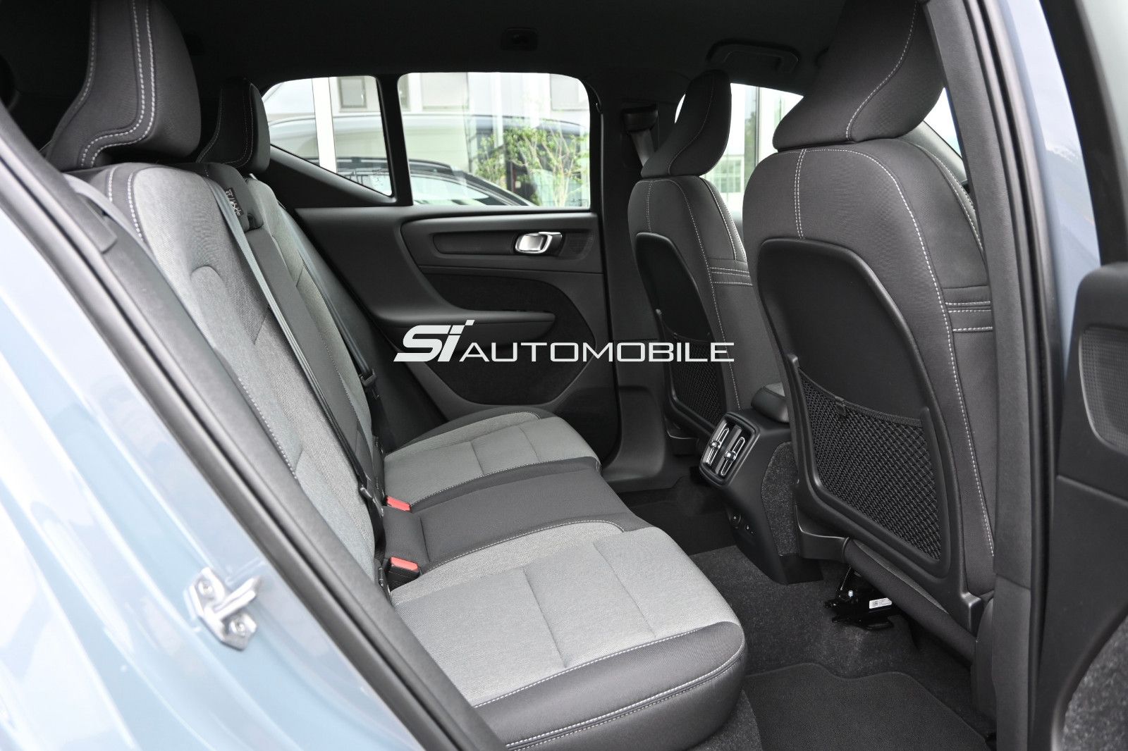 Fahrzeugabbildung Volvo XC40 B4 AWD Momentum Pro Aut. °AHK°STANDHEIZUNG°