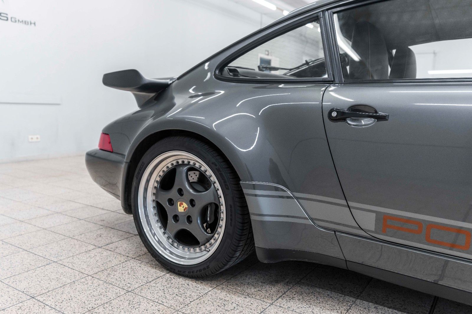 Fahrzeugabbildung Porsche 964 TURBO COUPE TOPZUSTAND REVIDIERT GUT. 1-