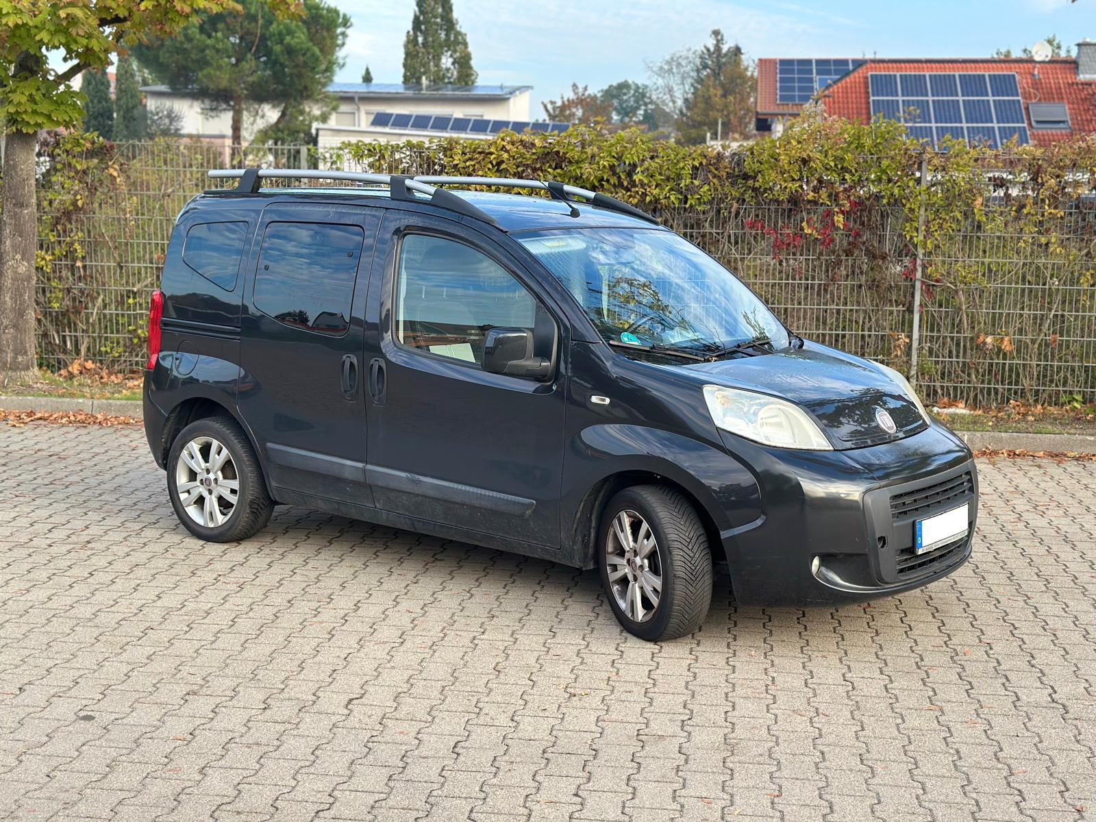 Fiat Qubo 2011 — rear view