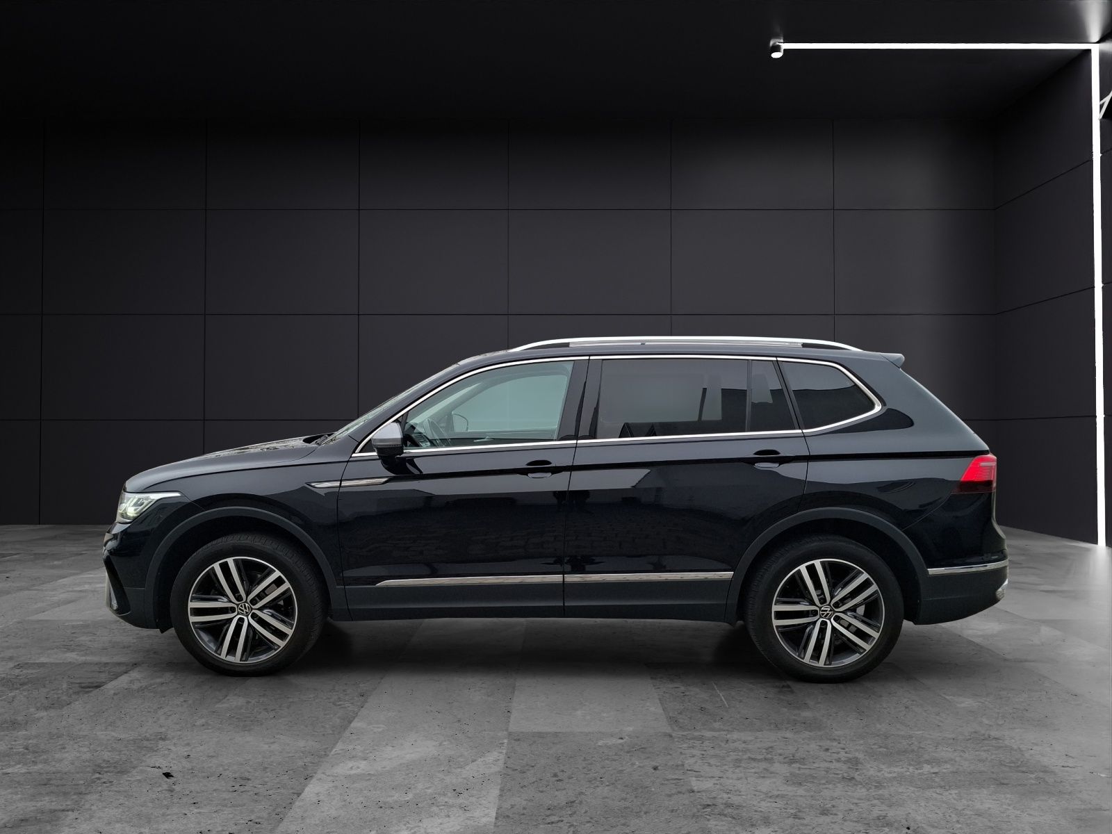 Fahrzeugabbildung Volkswagen Tiguan Allspace TDI Elegance DSG 4M Matrix Navi