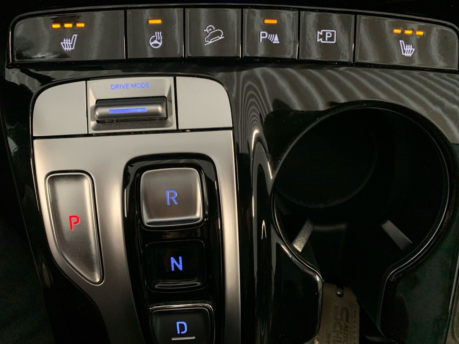 Fahrzeugabbildung Hyundai TUCSON 1.6 T-GDI Trend Hybrid el.HK Assi Krell
