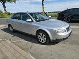 Audi A4 Automatik 2.0L - Audi A4 aus 2002: 2.0