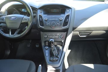 Ford Focus - 8