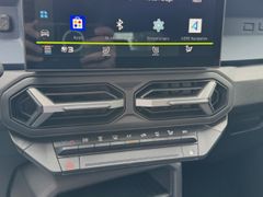 Fahrzeugabbildung Duster III TCe 130 Expression Digitales Cockpit