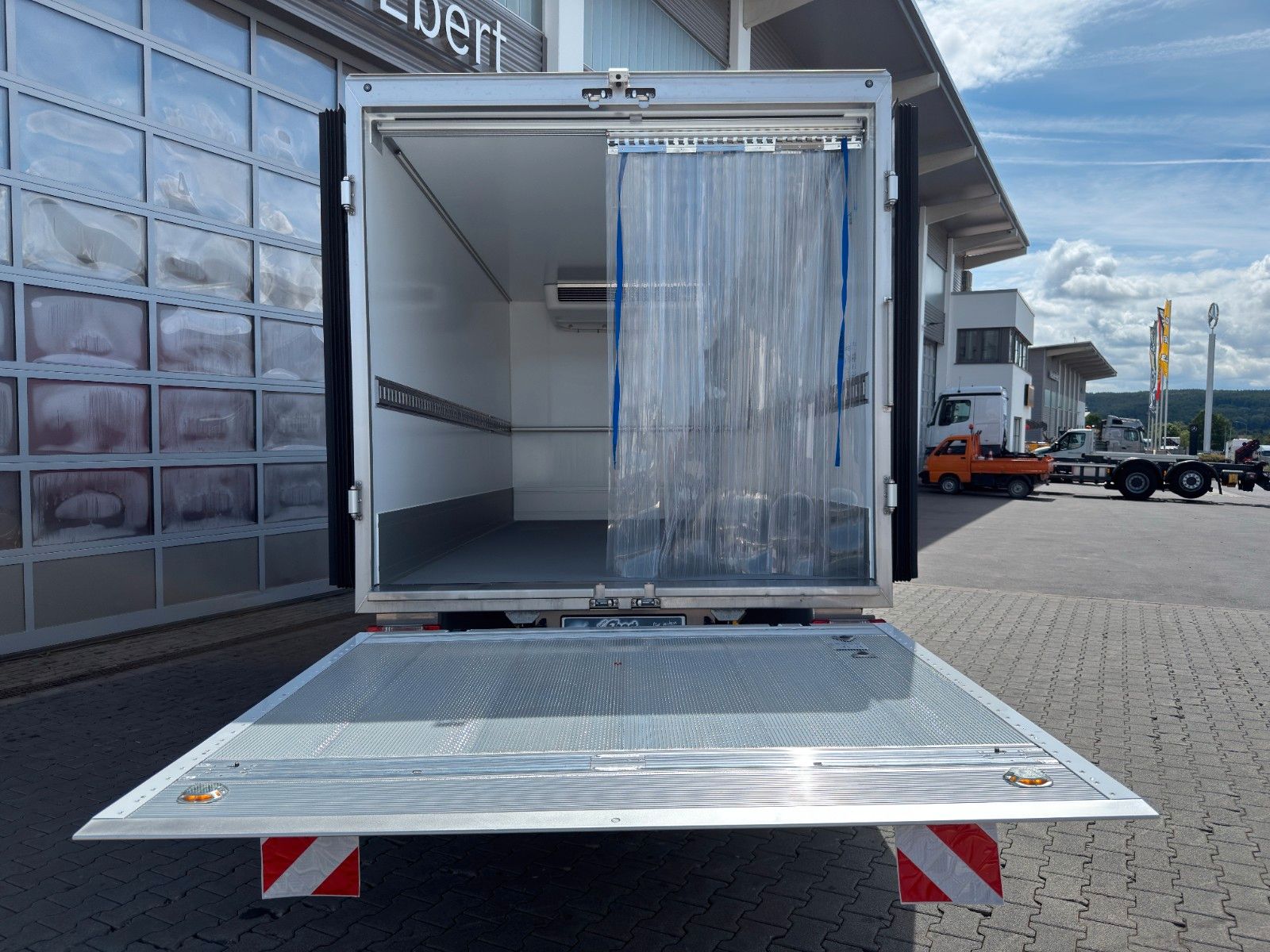 Fahrzeugabbildung Iveco Daily 70C18HA8/P Kühlkoffer