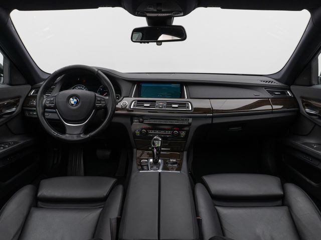 Foto Nummer 38: BMW 740d