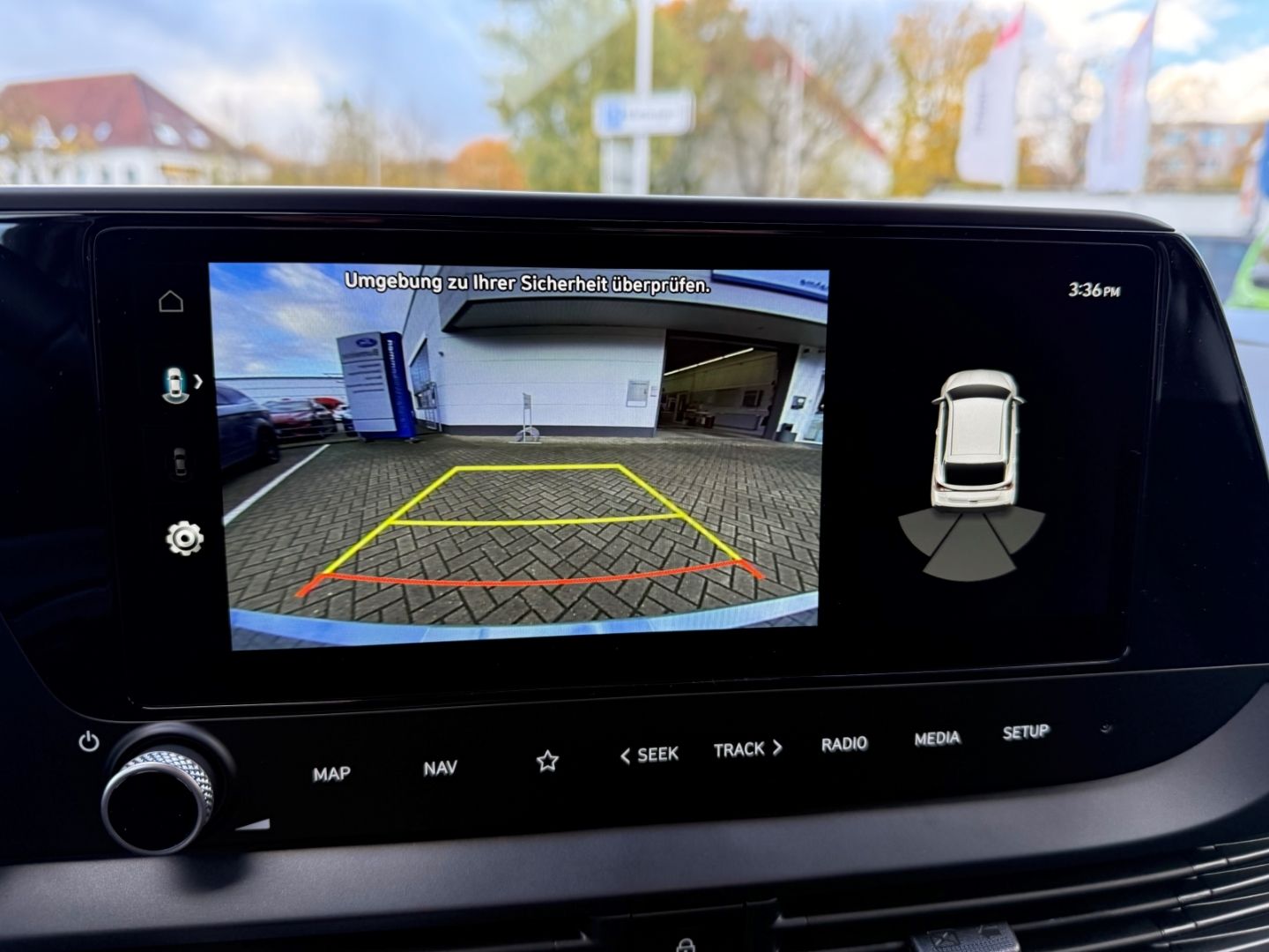 HYUNDAI i20 Select Family Navi Apple CarPlay Android Aut - Image 28