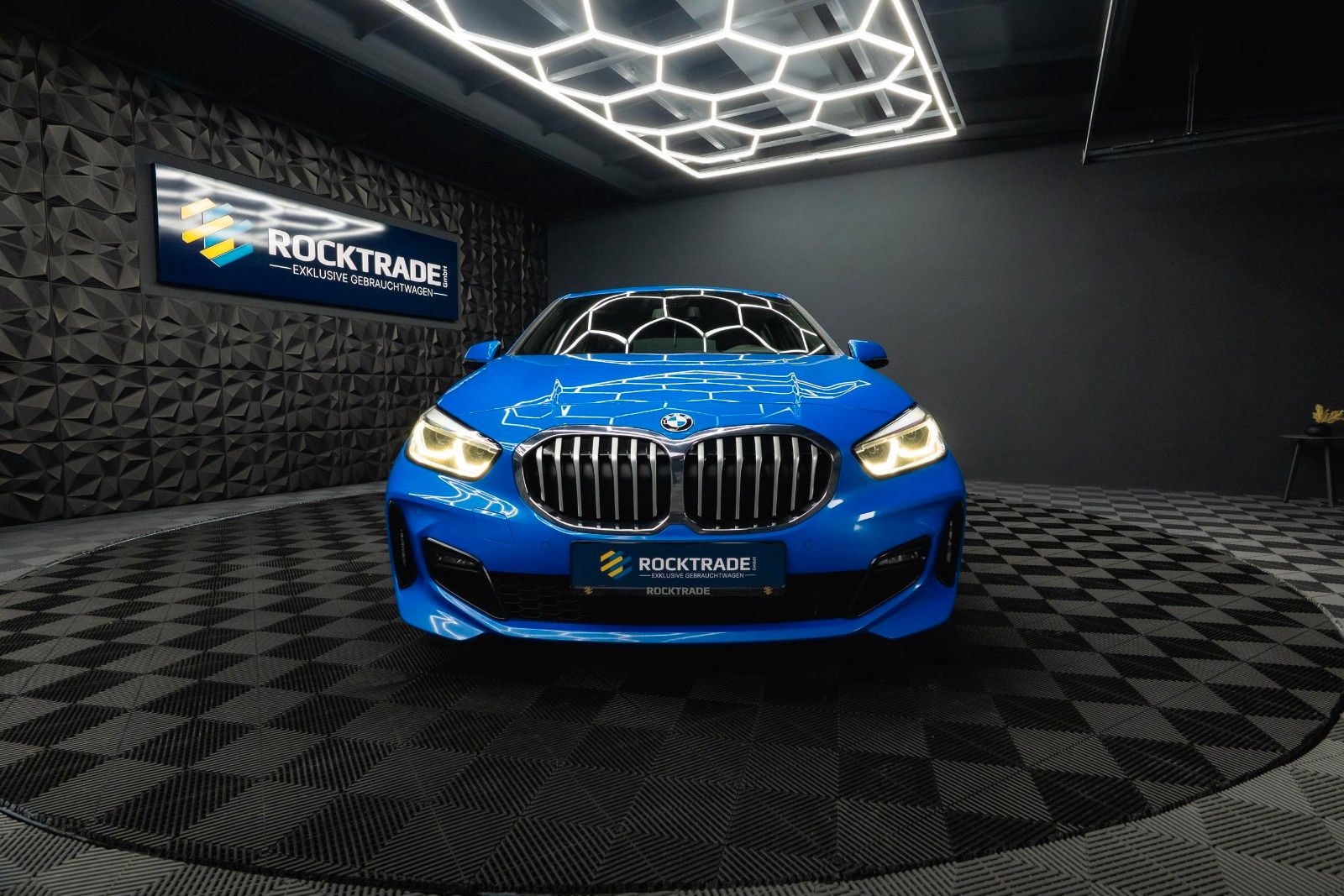 Fahrzeugabbildung BMW 118i M Sport Twin-Turbo Shadow Line *LED*DAB*