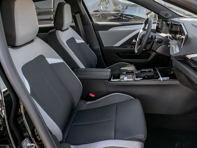 Opel Astra L Sports Tourer 1.2 Enjoy Ergonomiesitz