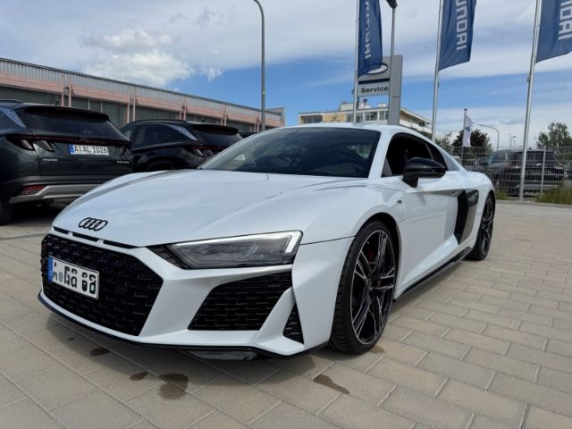Fahrzeugabbildung Audi R8 5.2 FSI Performance Carbon Sportpaket Navi Le