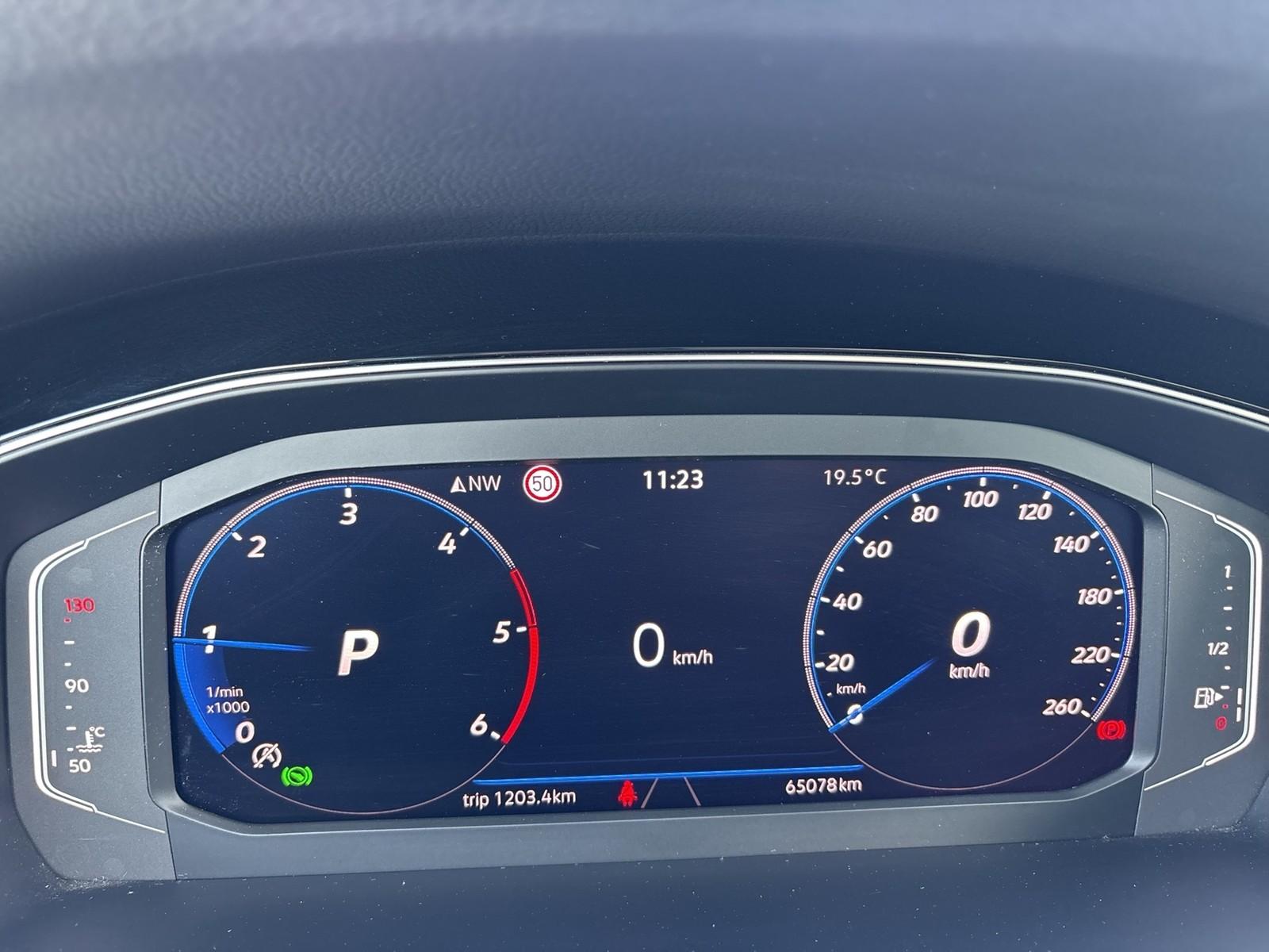 Volkswagen Passat Variant 2.0 BUSINESS PANO AHK 360°CAM ACC