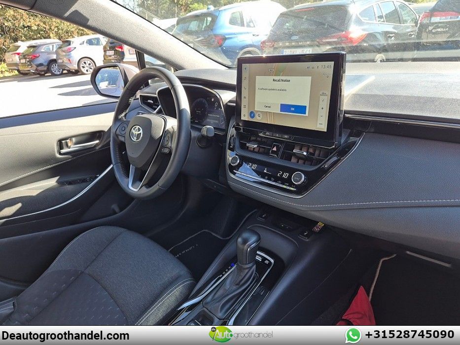 Toyota Corolla Touring Sport 1.8 Hybrid Dynamic + Busin imagem 3