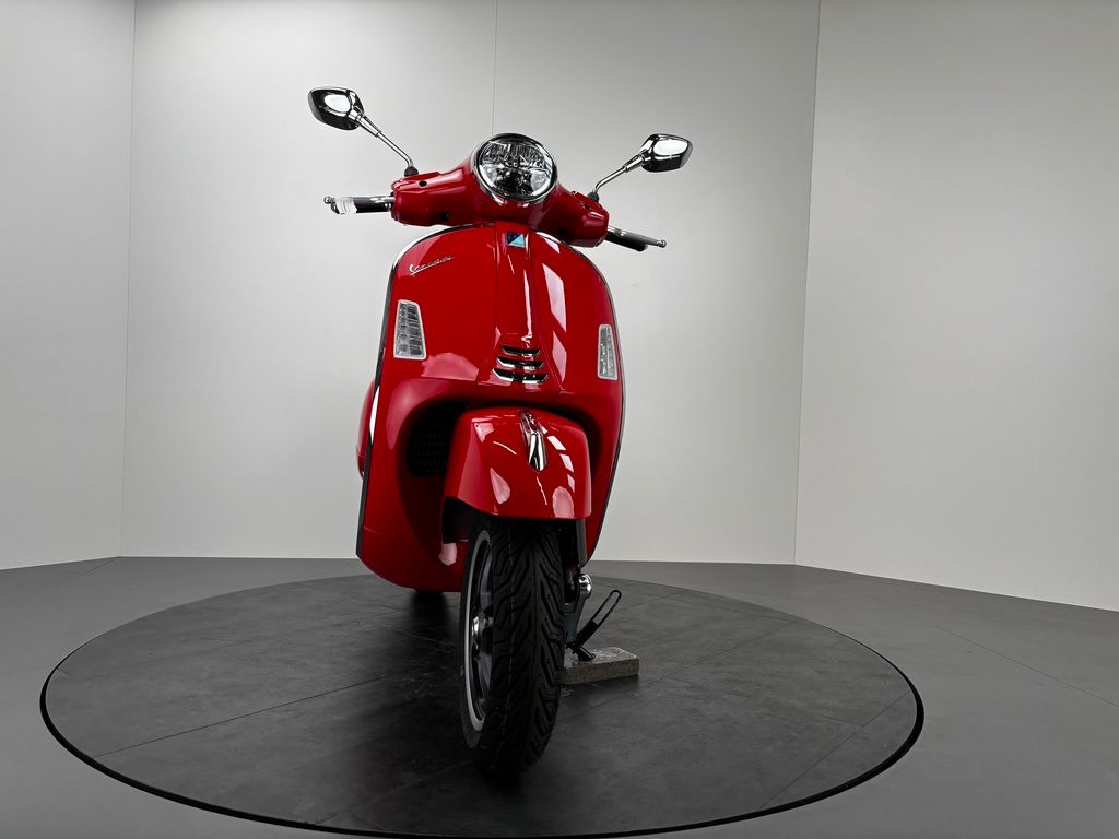 Fahrzeugabbildung Vespa GTS 310 SUPER E5+ *NEUFAHRZEUG/GARANTIE*