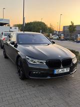 BMW 740d xDrive - - BMW 7er Reihe in Essen
